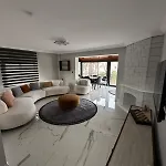Luxury To The Sea On The Island Of Cunda,pearl Mansion