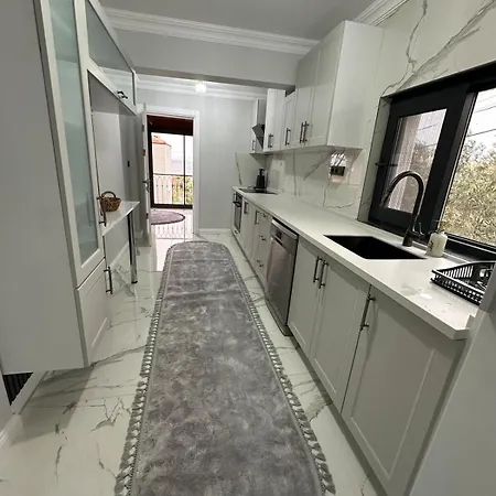 Pearl Mansion-2 Sea View 3br Duplex Villa, Near Seaside In Cunda Апартаменти