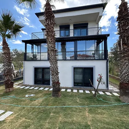 Pearl Mansion-2 Sea View 3br Duplex Villa, Near Seaside In Cunda Айвалик