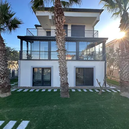 Апартаменти Pearl Mansion-2 Sea View 3br Duplex Villa, Near Seaside In Cunda *