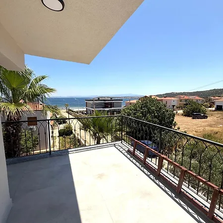 Pearl Mansion-2 Sea View 3br Duplex Villa, Near Seaside In Cunda Айвалик