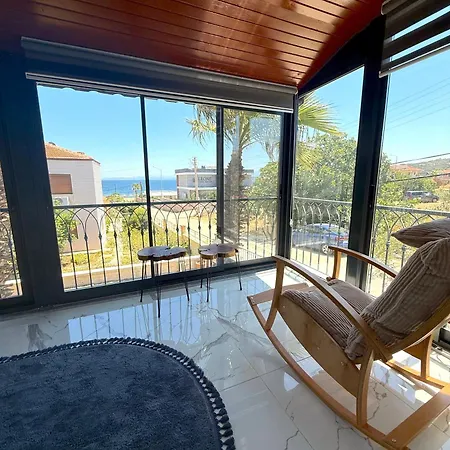 Pearl Mansion-2 Sea View 3br Duplex Villa, Near Seaside In Cunda Айвалик