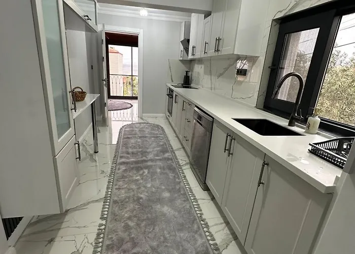 Luxury To The Sea On The Island Of Cunda,pearl Mansion Apartment